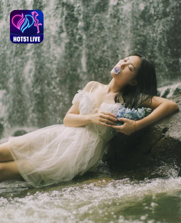 Mengungkap Rahasia Kesuksesan Xiao Tao Star Chinese Livestream Hot51: Apk Live 69 yang Menggebrak Dunia Aplikasi Live Streaming. Beautiful Girl. 5 - HOT51 MOD APK Xiao Tao-hotlive