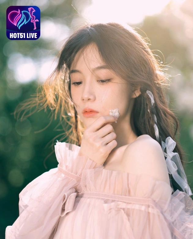 Xiao Qian Hi, Menjelajahi Fenomena Hot51: APK Live 18+ yang Kontroversial dan Keberhasilan. Beautiful Girl 2 - HOT51 MOD APK Xiao Qian Hi-hotlive